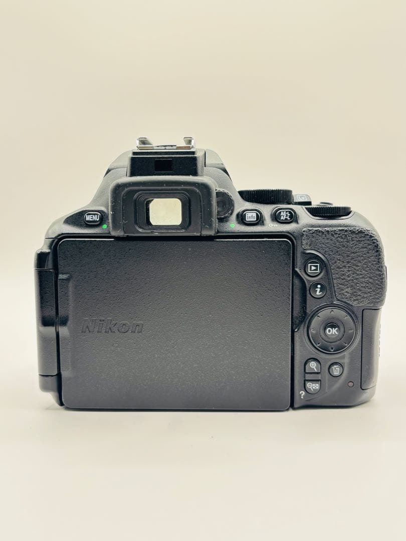 【訳あり】Nikon D5600 デジタル一眼レフカメラ【動作確認済】