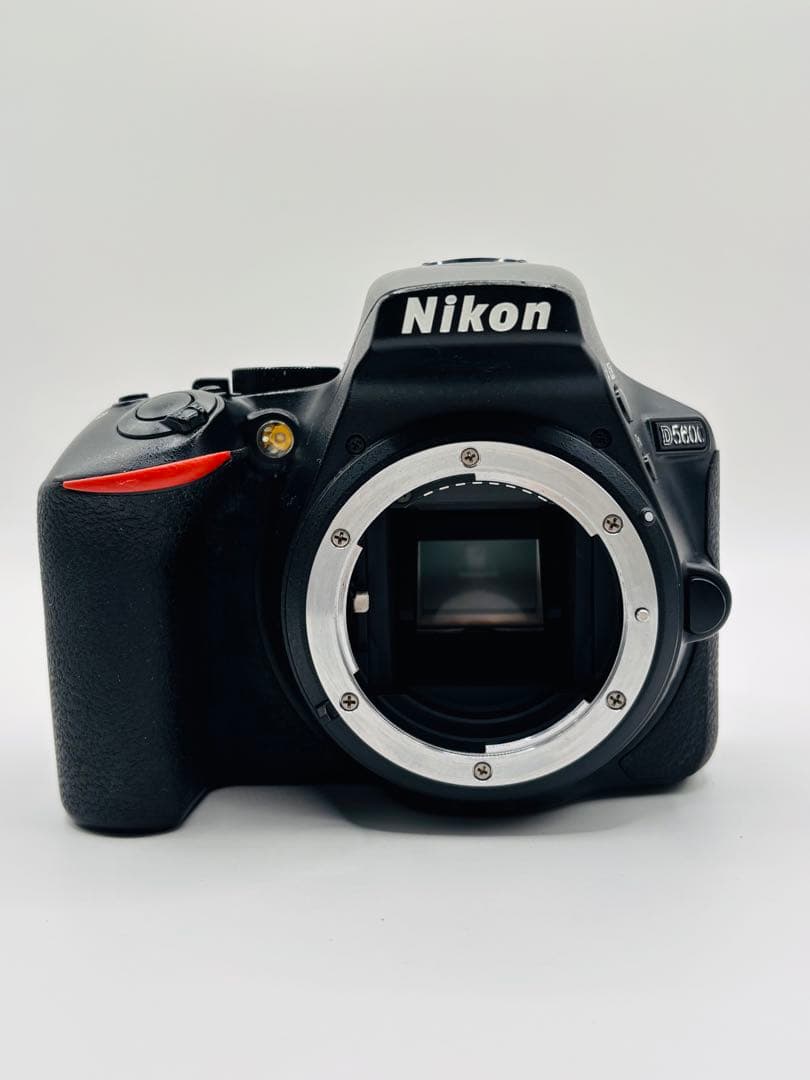 【訳あり】Nikon D5600 デジタル一眼レフカメラ【動作確認済】