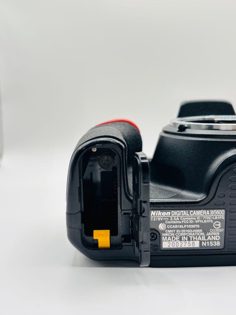 【訳あり】Nikon D5600 デジタル一眼レフカメラ【動作確認済】