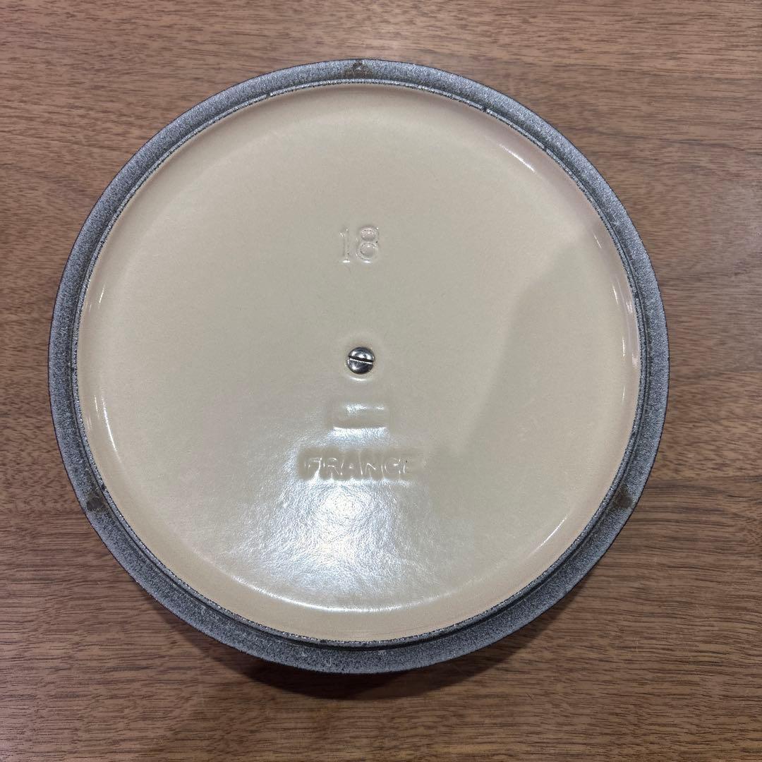 LE CREUSET 両手鍋 18cm チェリーレッド　ココット