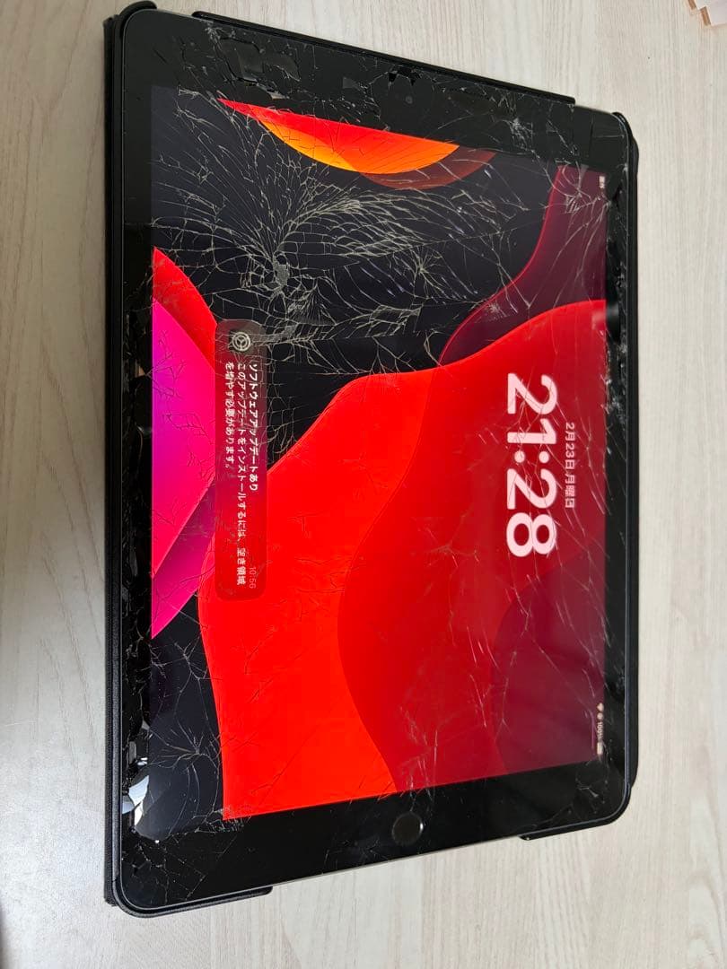 iPad (第7世代) 画面ひび割れ