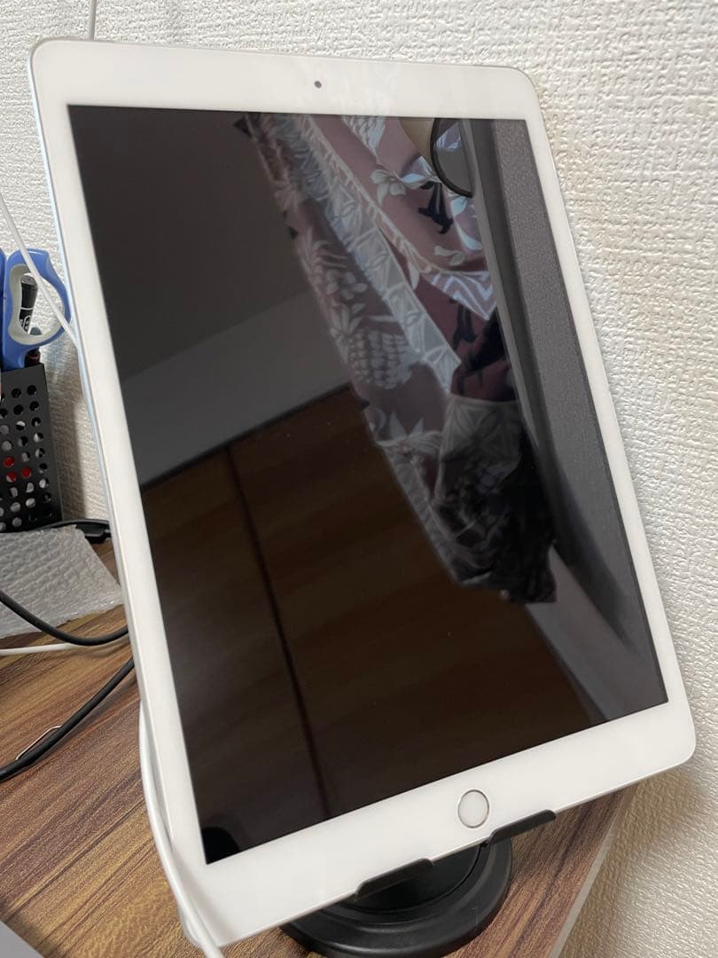 【即日発送】iPad(第7世代) シルバー 32GB