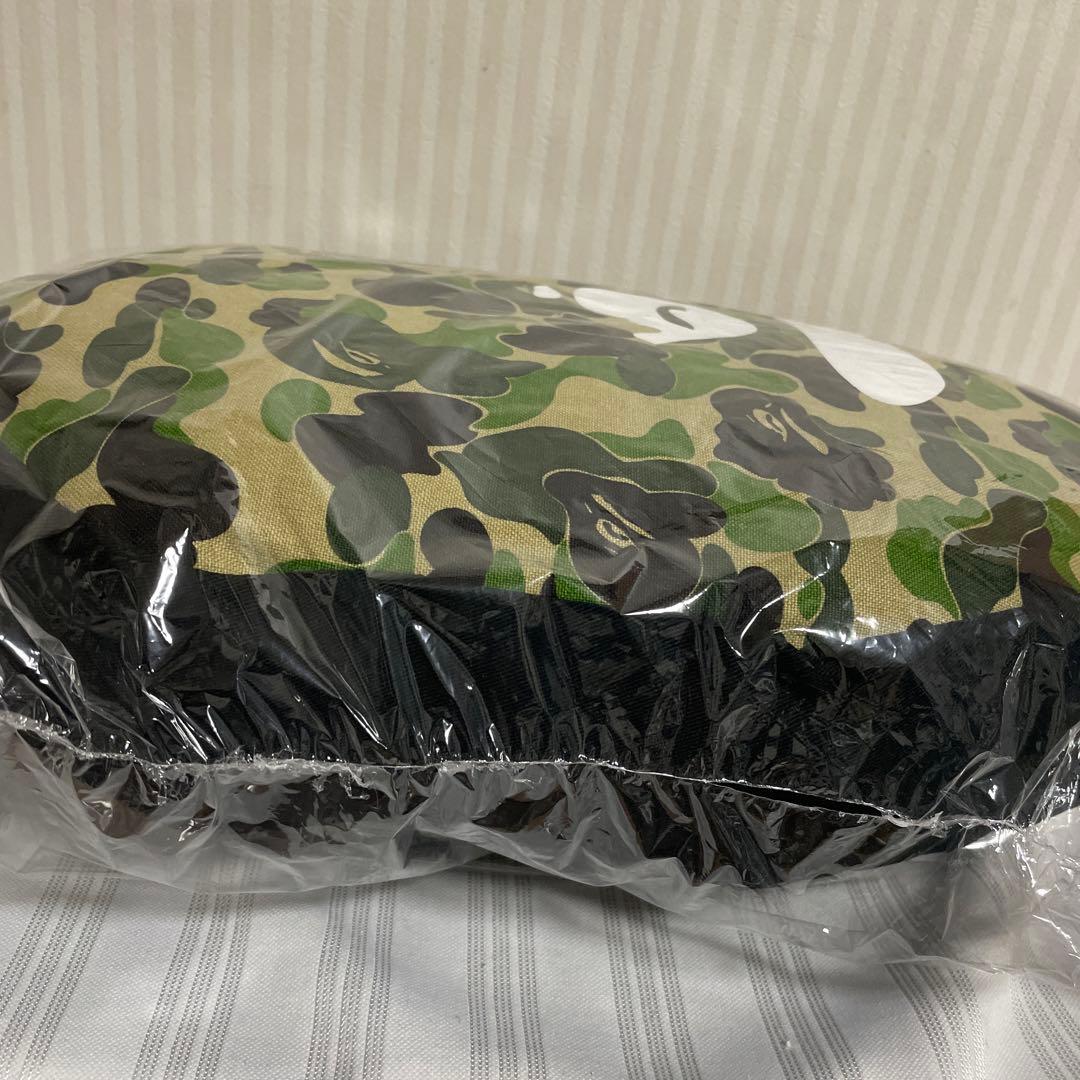 極美品 アベイシングエイプ カモフラ 大猿 クッション