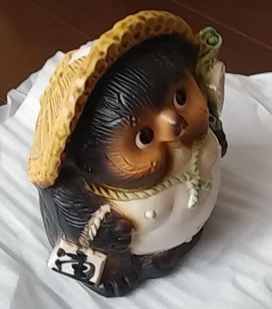 信楽焼たぬき置物
