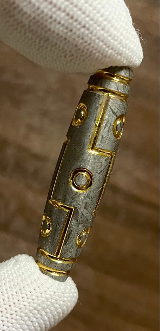 処分価格　希少　アルタイ隕石　九眼天珠　約46mm 23g