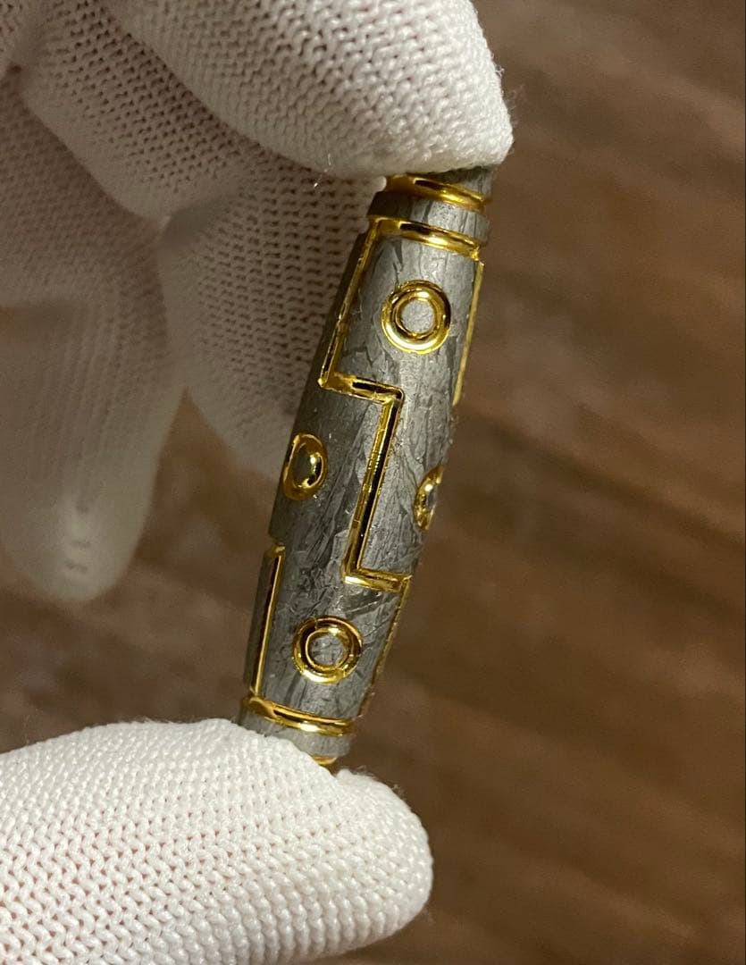 処分価格　希少　アルタイ隕石　九眼天珠　約46mm 23g