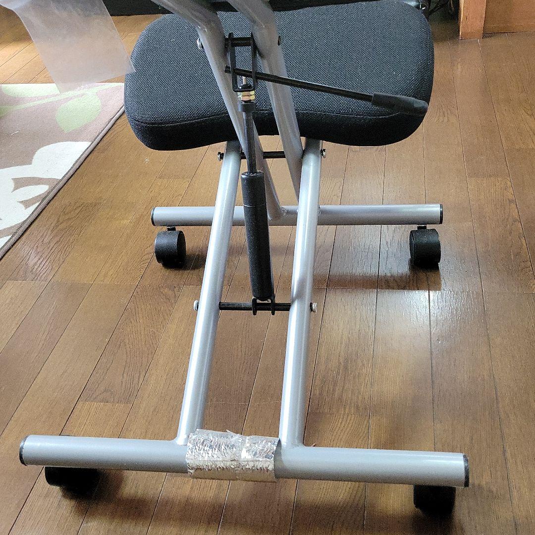 バランスチェアー