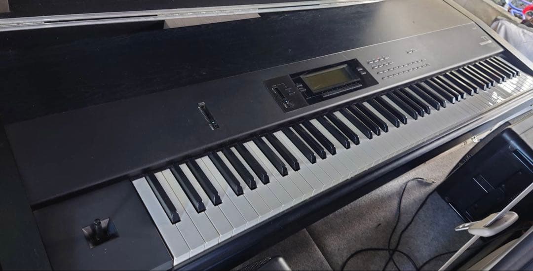 KORG T1 シンセサイザー 88鍵
