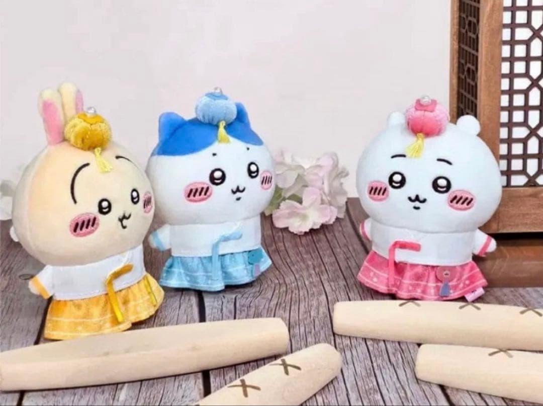 韓国限定 ちいかわショップ 韓服マスコット ぬいぐるみキーリング フレークシール