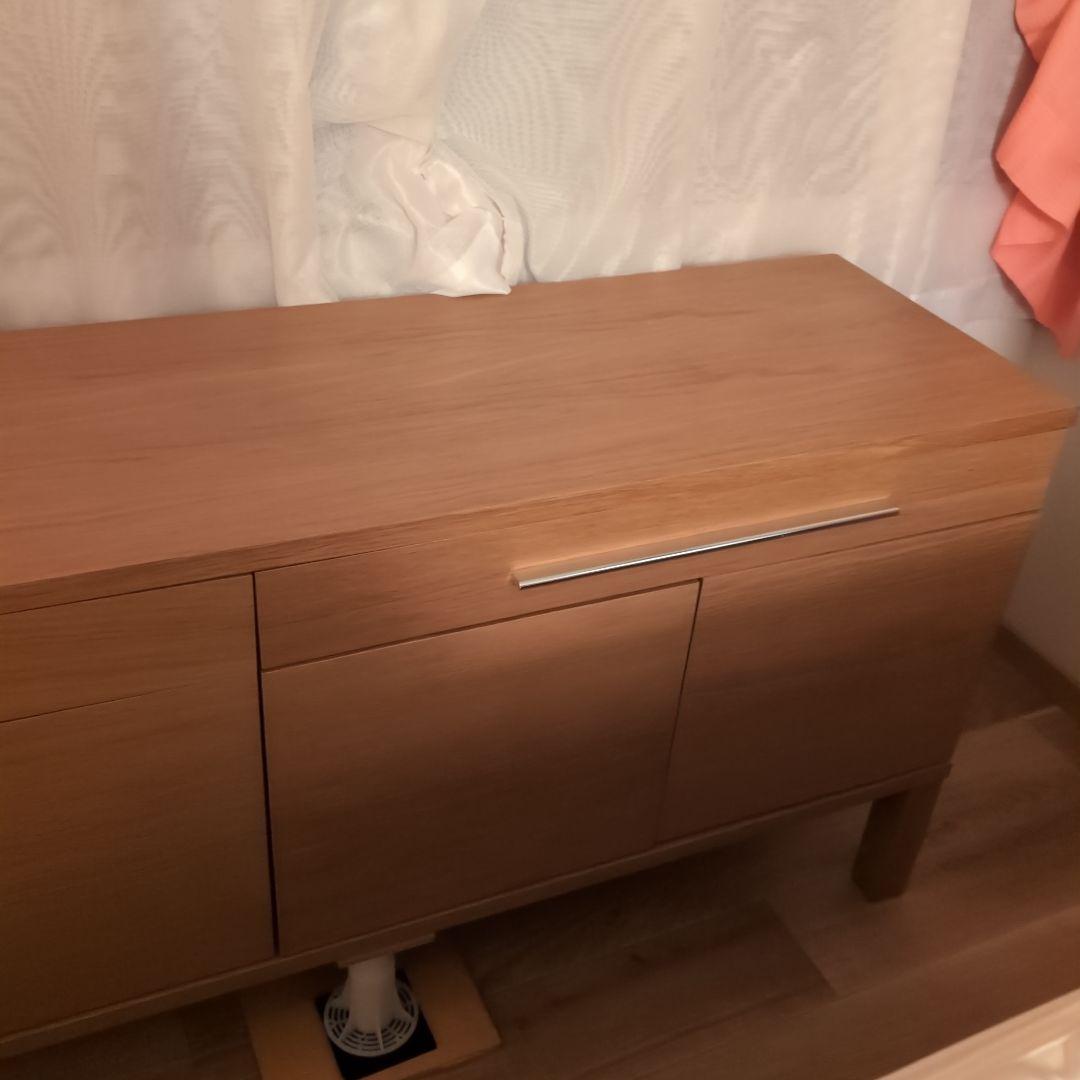 木製ライトブラウンチェスト