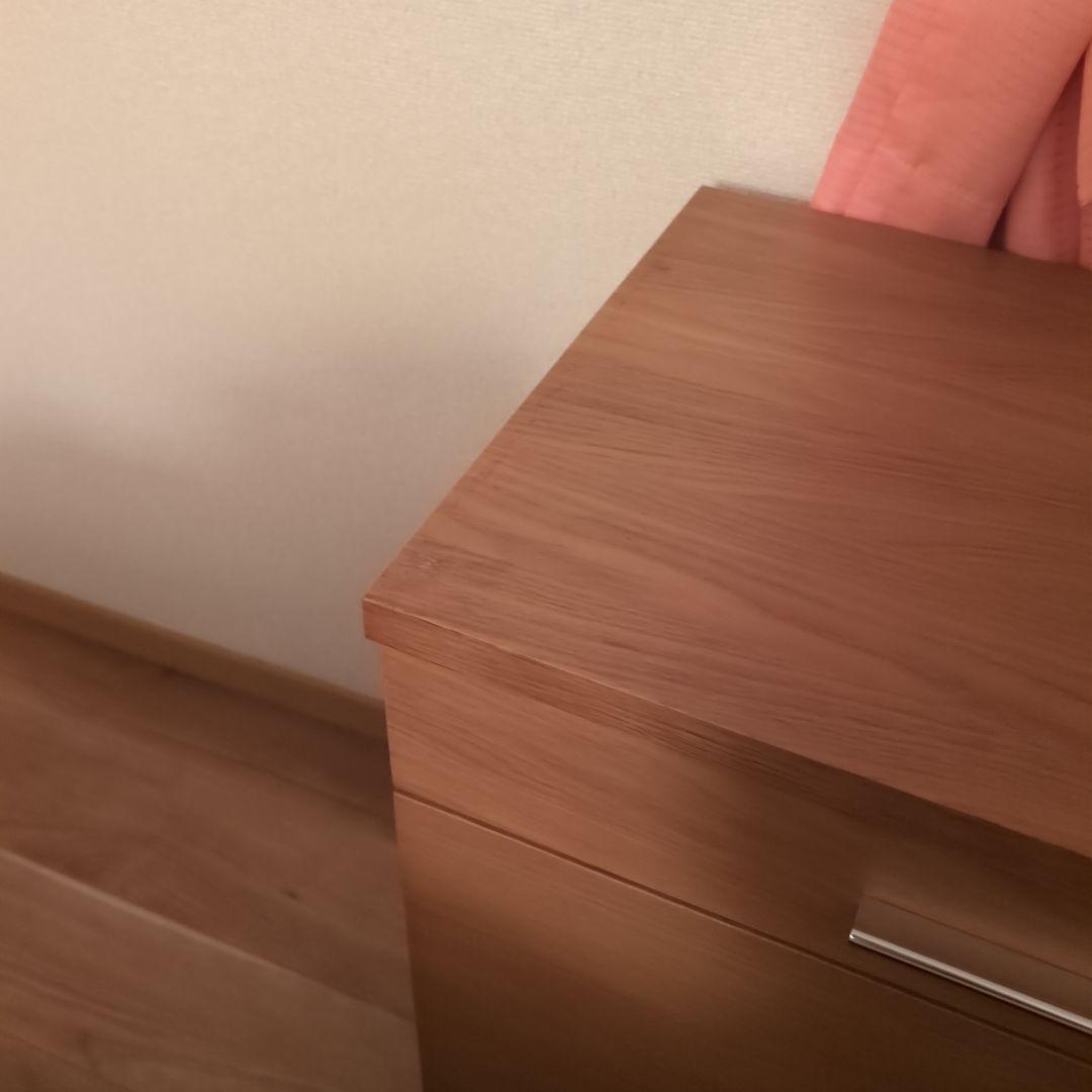 木製ライトブラウンチェスト