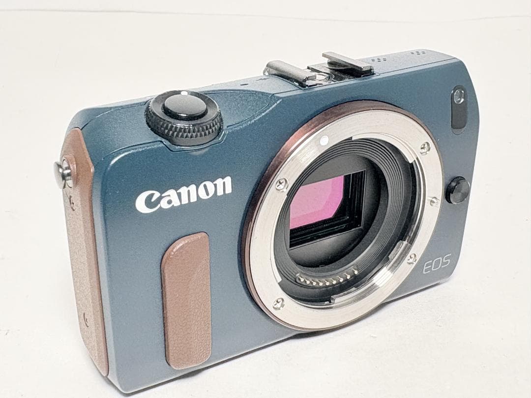 元箱付き 極上品 キヤノン EOS M ボディ ベイブルー