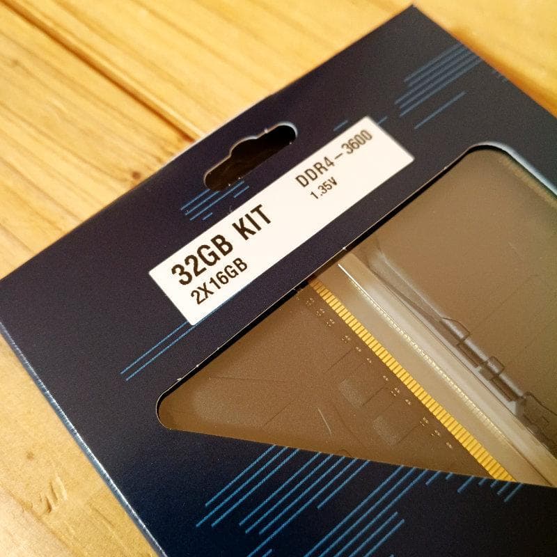 Crucial BALLISTIX DDR4-3600 32GB メモリ