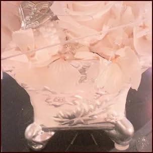 プリザーブドフラワー アレンジ　 ホワイト＆シルバー　ギフトケース付き