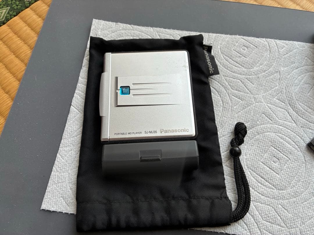 パナソニック　①MDプレーヤー SJ-MJ35②カセットプレーヤー RQ-S95