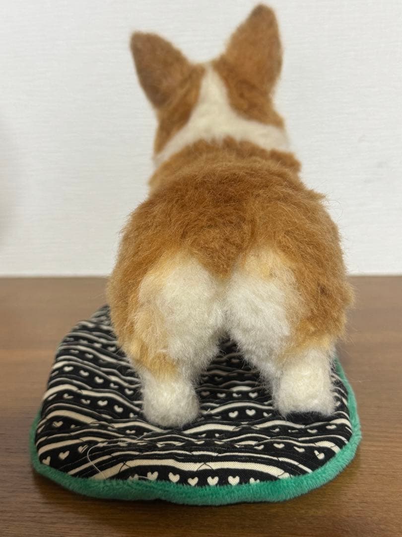 わたわたペット　羊毛フェルト作品　コーギー　キャリーケース、小物付き