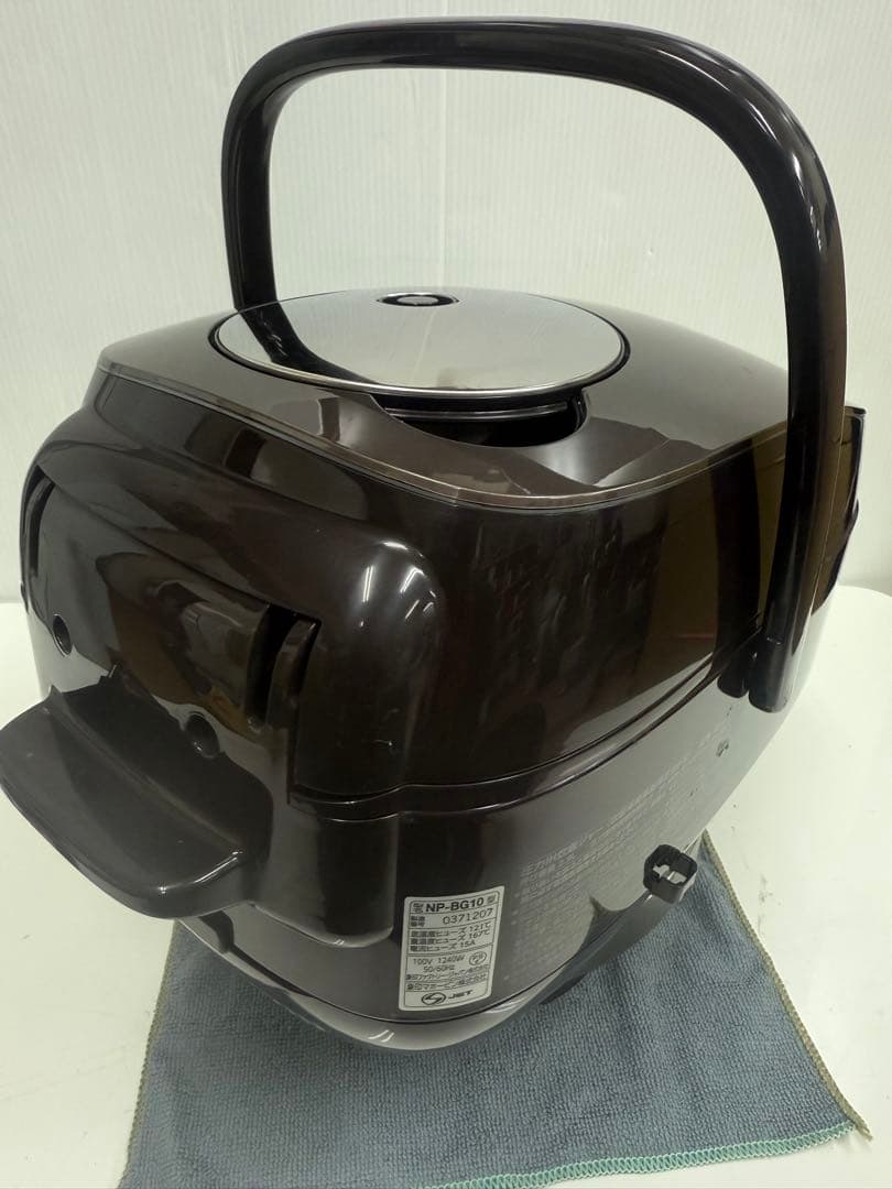 Zojirushi NP-BG10圧力IHジャー炊飯器
