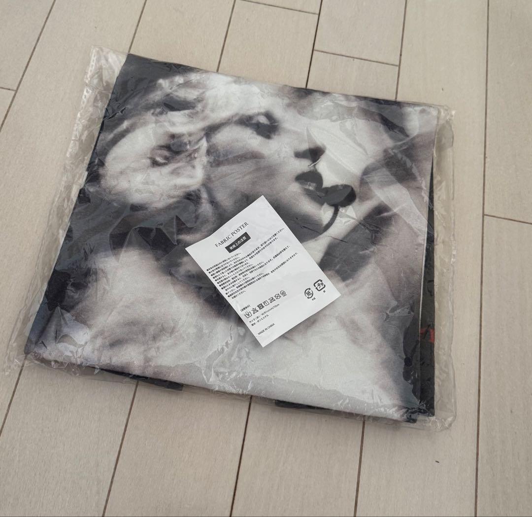 新品・本物【LADY GAGA VIP GOLD】グッズ セット