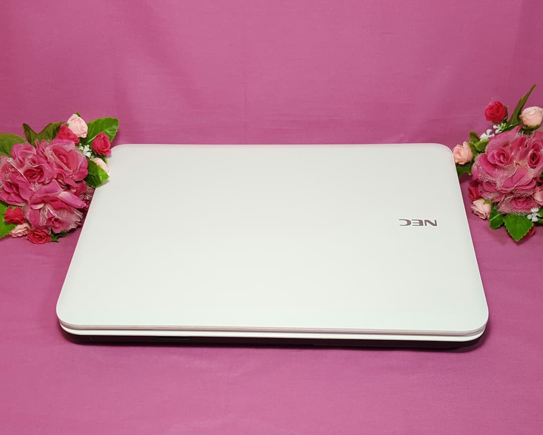 ♤最新Win10搭載♤NEC❥小型❥ホワイトLaVie❥大容量HDD❥メモリ4G