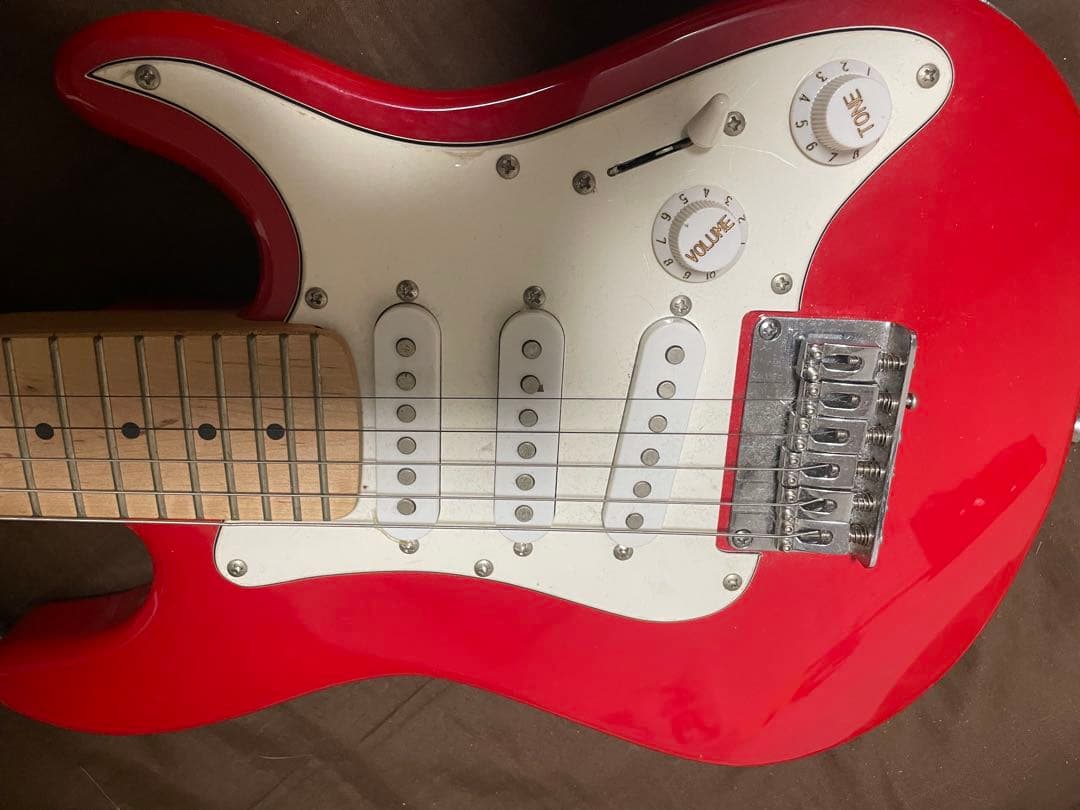 キッズギター　ミニエレキギター　ストラトキャスター　トラベルギタープレイテック