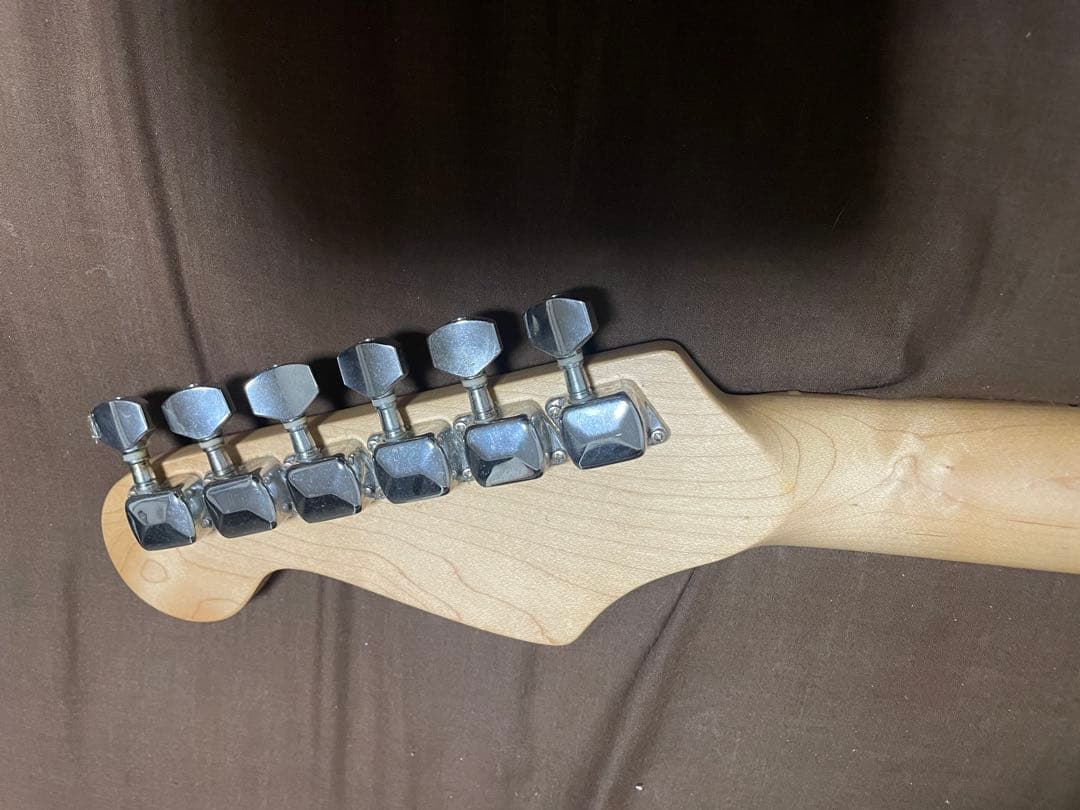 キッズギター　ミニエレキギター　ストラトキャスター　トラベルギタープレイテック