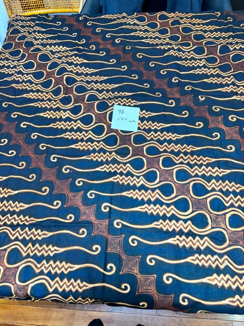 バリ島ヴィンテージバティック、手染め ベッドカバー 幅100cm、長さ119cm