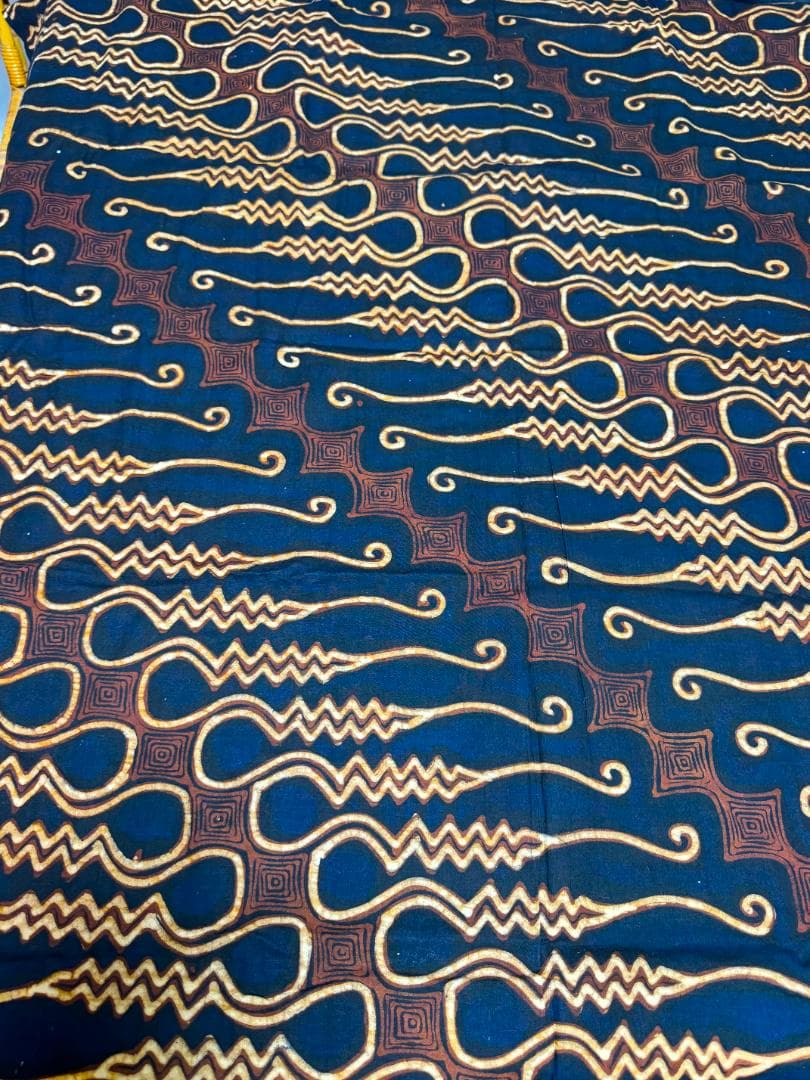 バリ島ヴィンテージバティック、手染め ベッドカバー 幅100cm、長さ119cm