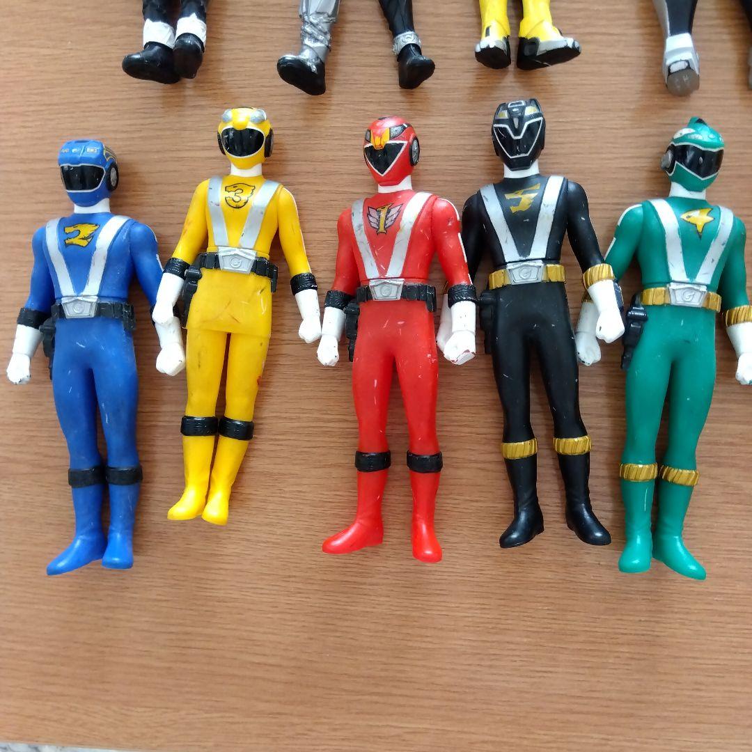 戦隊ヒーロー フィギュアセット　ソフビ