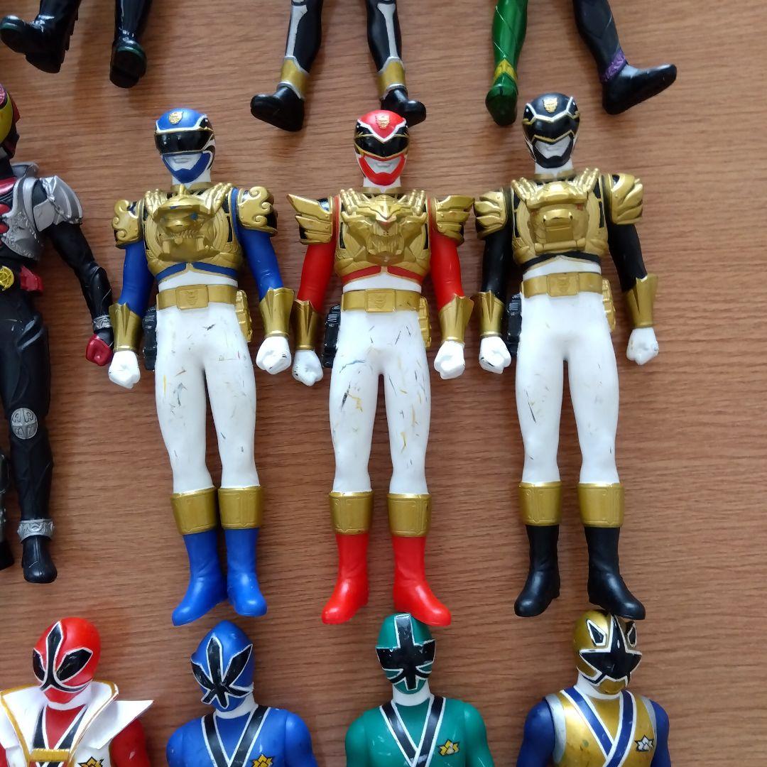 戦隊ヒーロー フィギュアセット　ソフビ