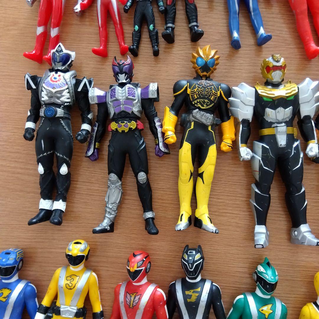 戦隊ヒーロー フィギュアセット　ソフビ