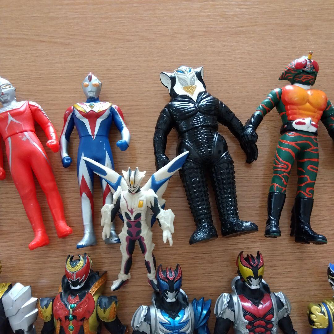 戦隊ヒーロー フィギュアセット　ソフビ