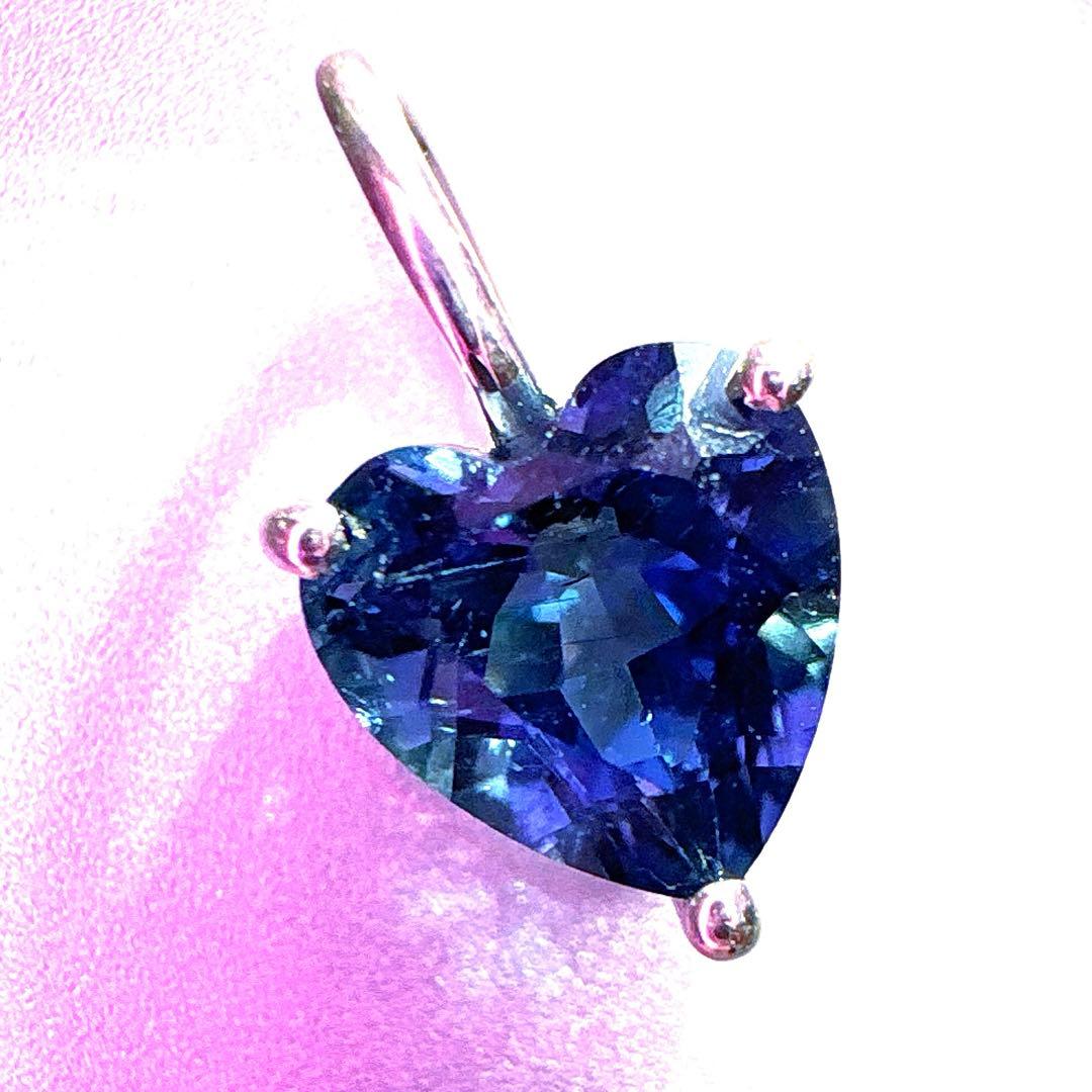 宝石質　ロンドンブルートパーズ　ハートペンダント