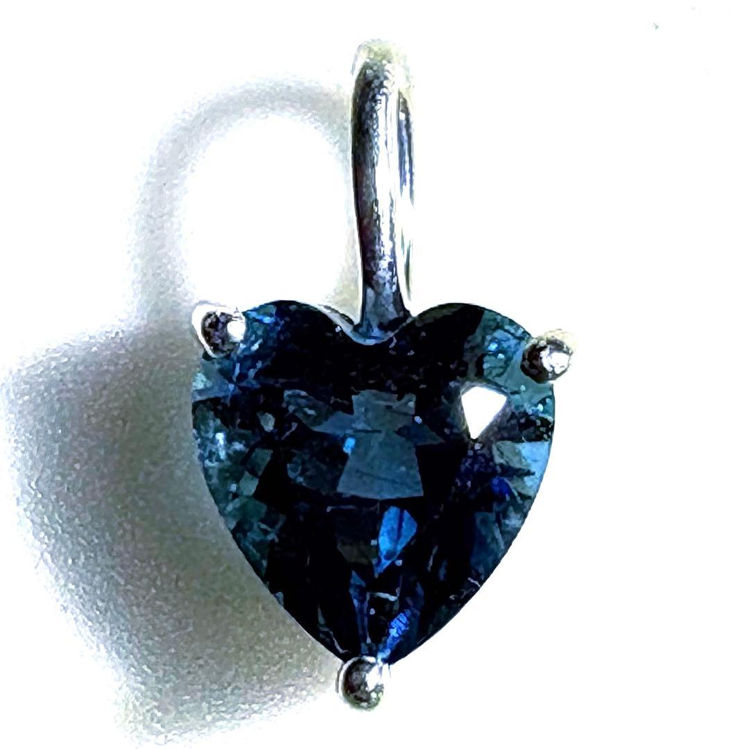 宝石質　ロンドンブルートパーズ　ハートペンダント