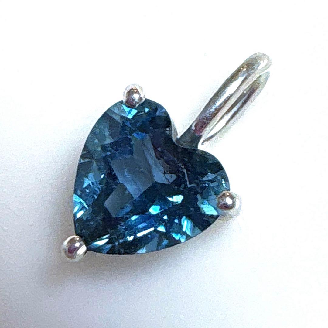 宝石質　ロンドンブルートパーズ　ハートペンダント