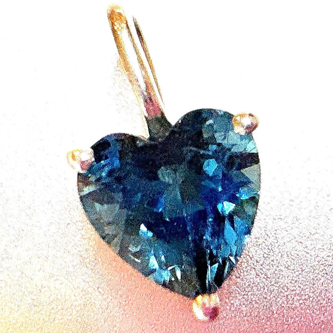 宝石質　ロンドンブルートパーズ　ハートペンダント