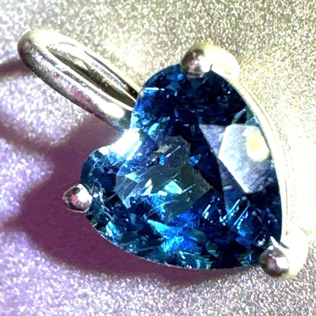 宝石質　ロンドンブルートパーズ　ハートペンダント