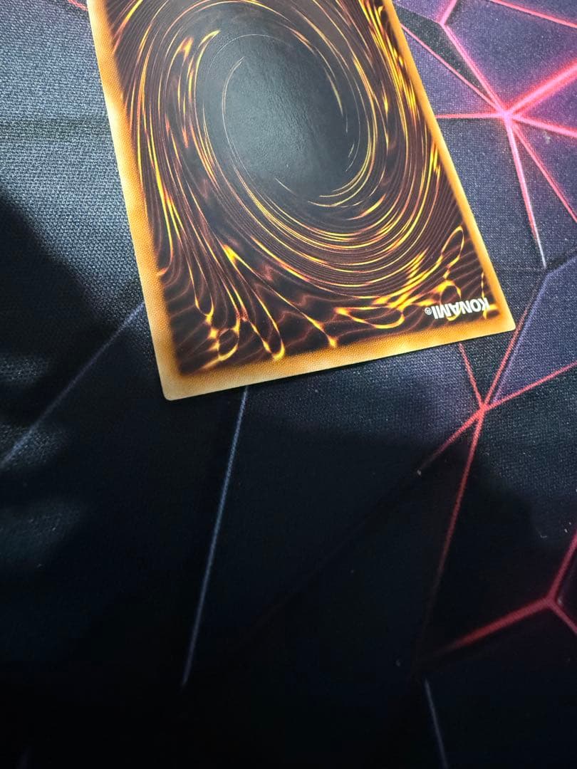 値下げ。遊戯王 スターダスト·ドラゴン 。セイヴァースタードラゴン ホロ