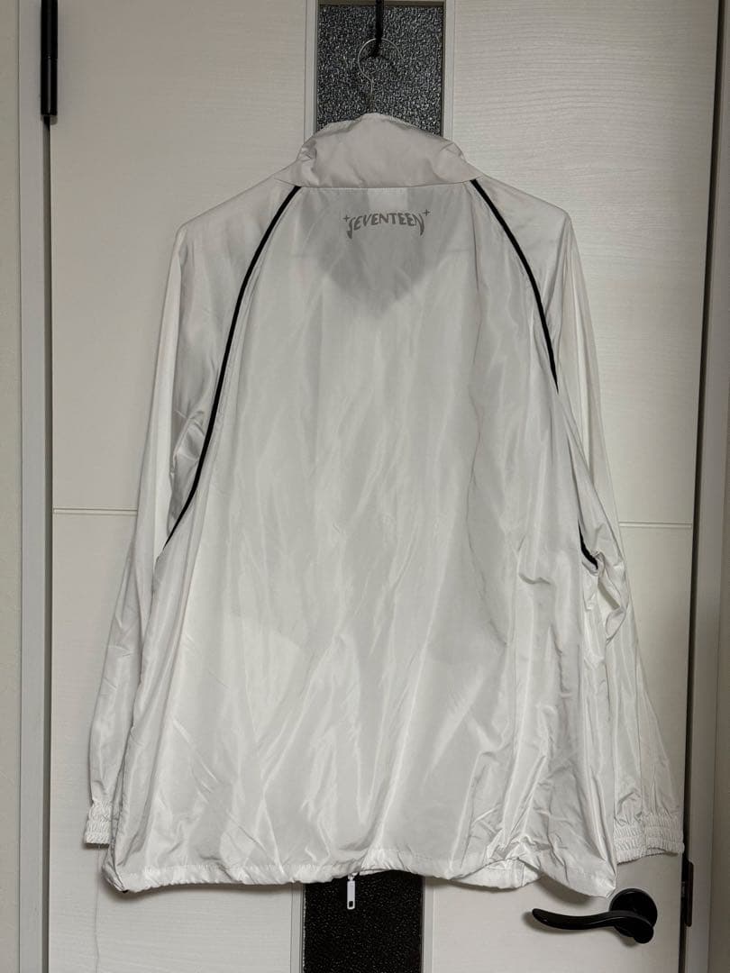 SEVENTEEN follow again UVカットジャケット Lサイズ
