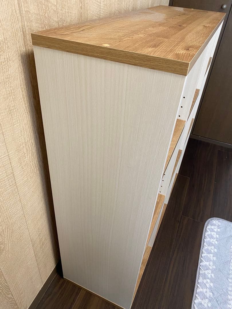 プロフィール必読さきです　カントリー調ナチュラル本棚