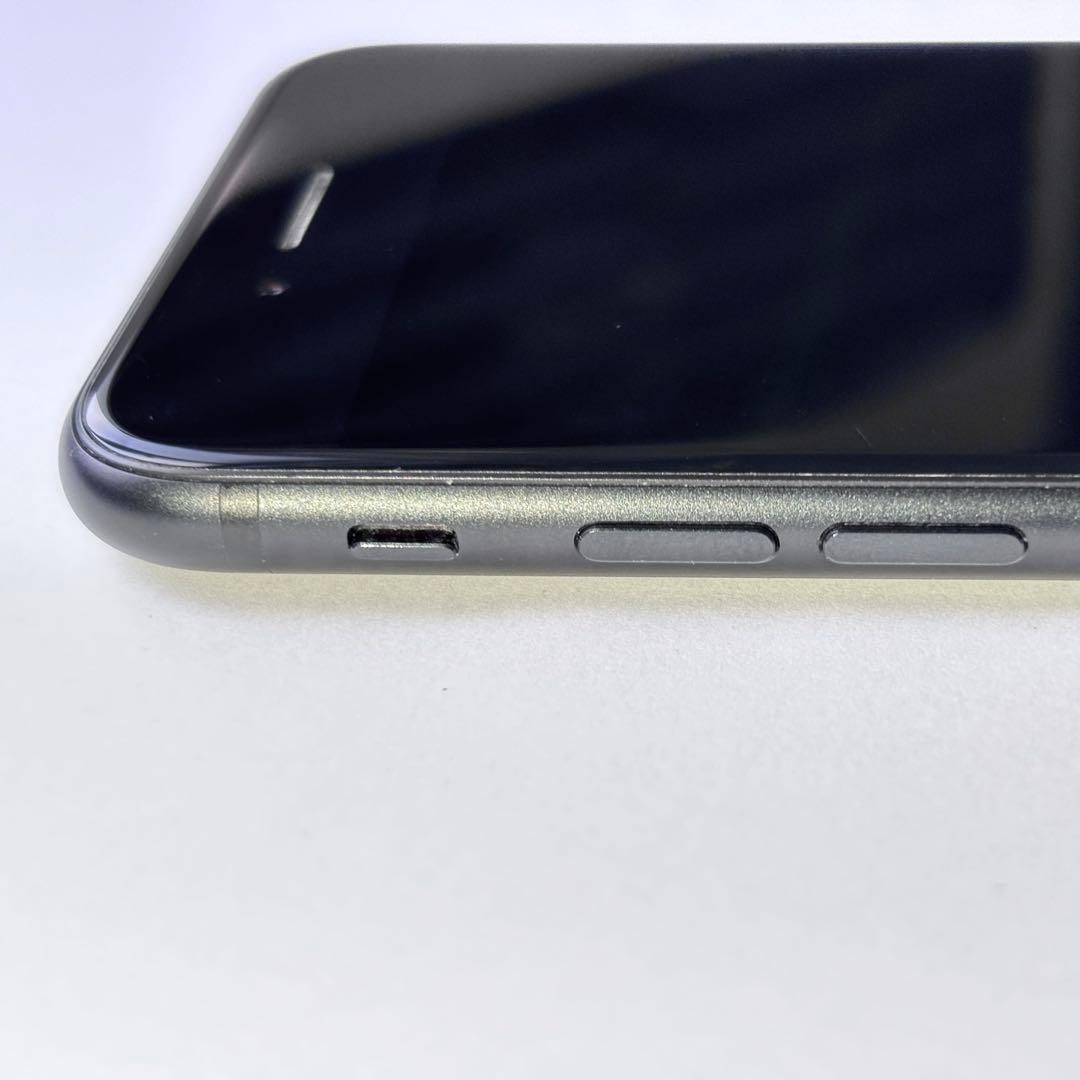 iPhoneSE(第2世代)64GB simロックなし