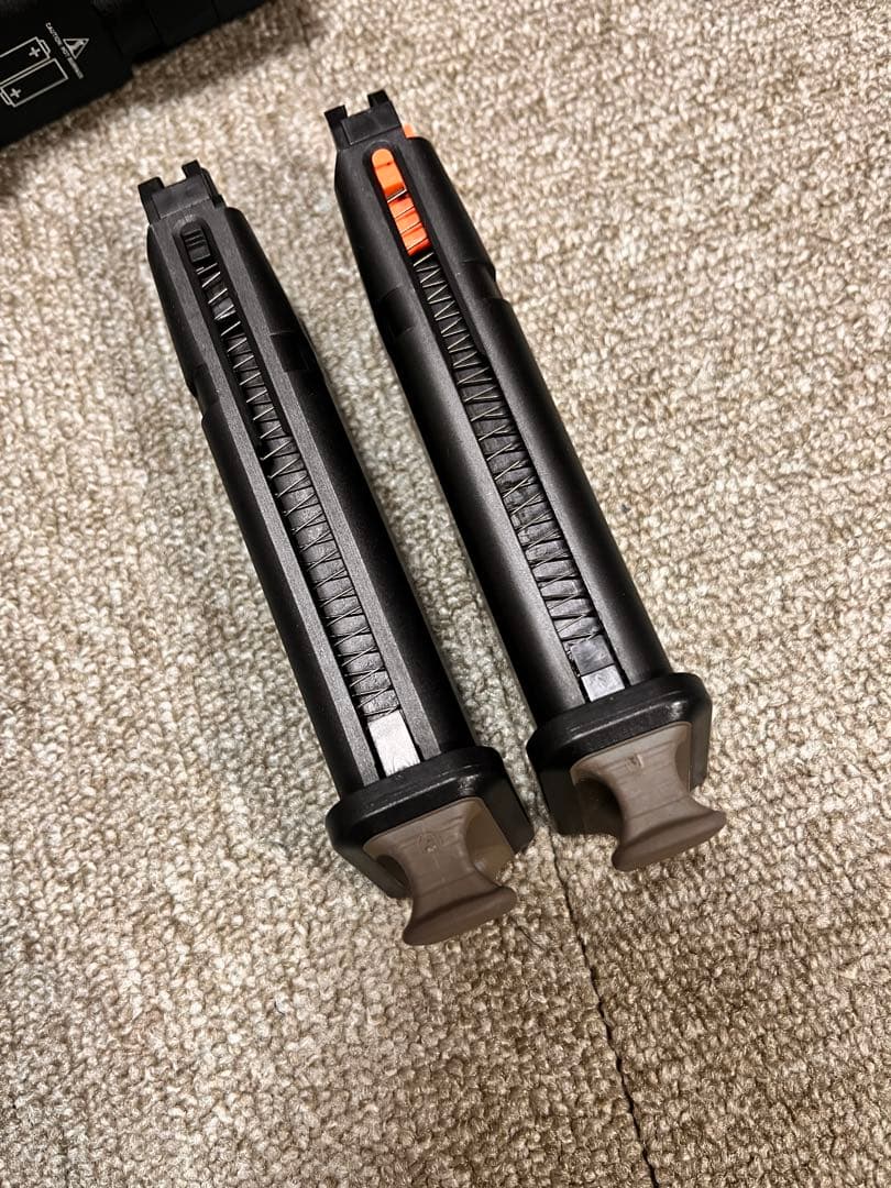 東京マルイ　G17 gen4 ライト　予備マガジン付き