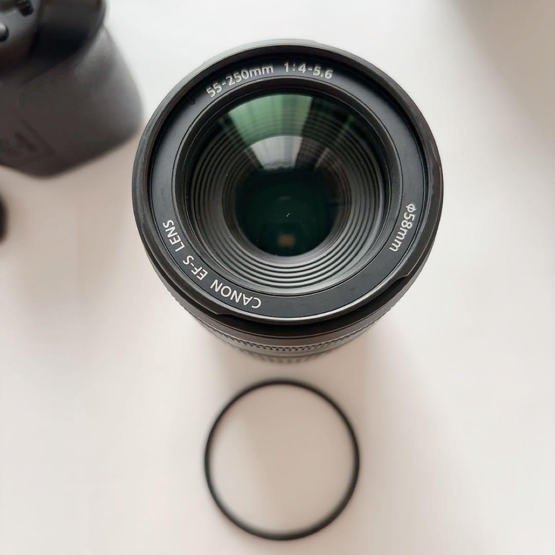 Canon EOS 70D ダブル ズーム レンズキット 一眼レフカメラ