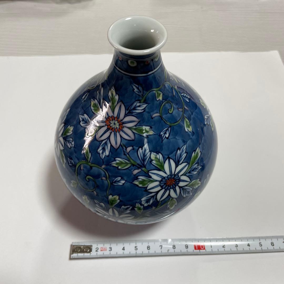 館林源右衛門　染錦濃鉄線花文　花瓶・花器