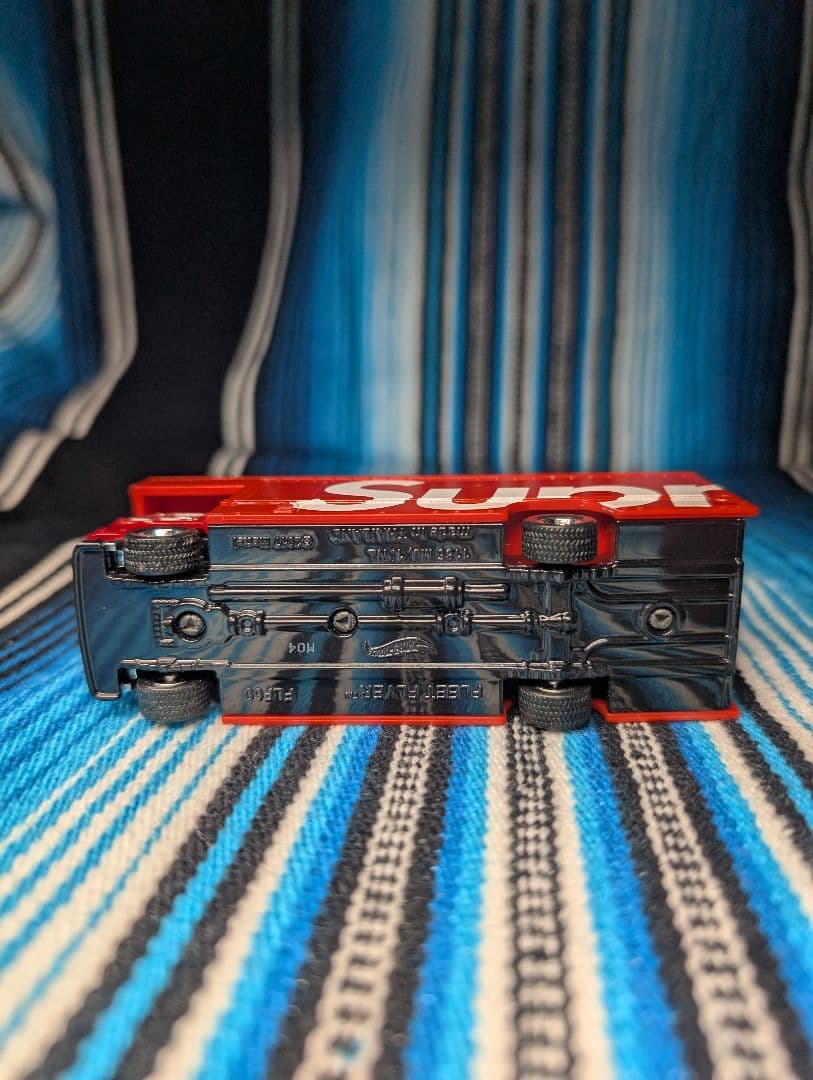Supreme Hot Wheels Fleet Flyer ミニカー 