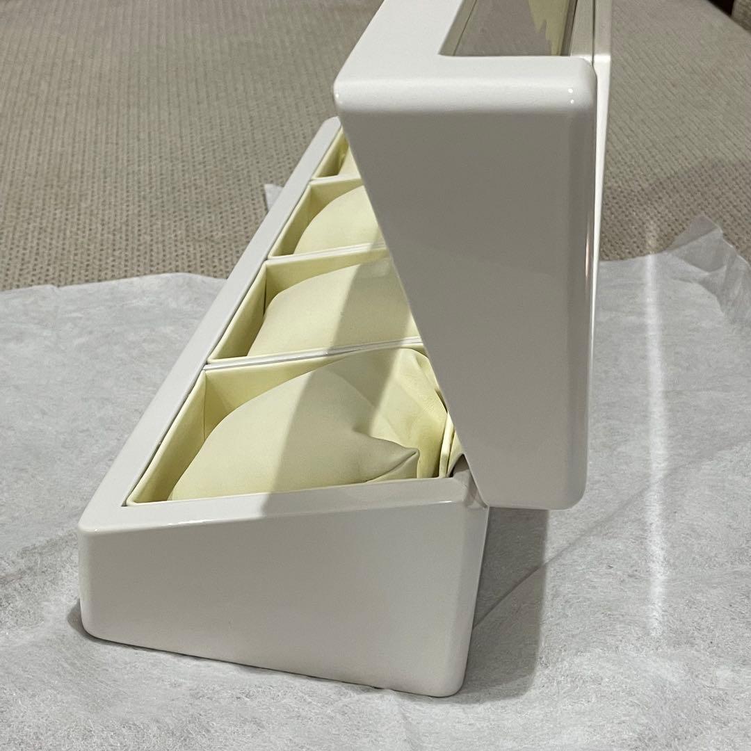 新品未使用　IGIMI 腕時計収納ケース（4本用） IG-ZERO W634