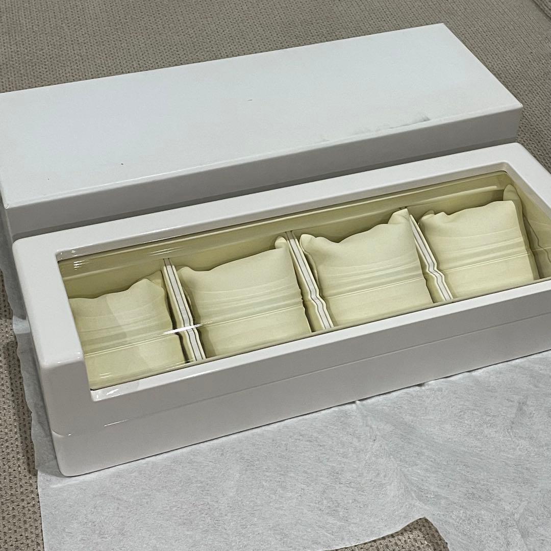 新品未使用　IGIMI 腕時計収納ケース（4本用） IG-ZERO W634