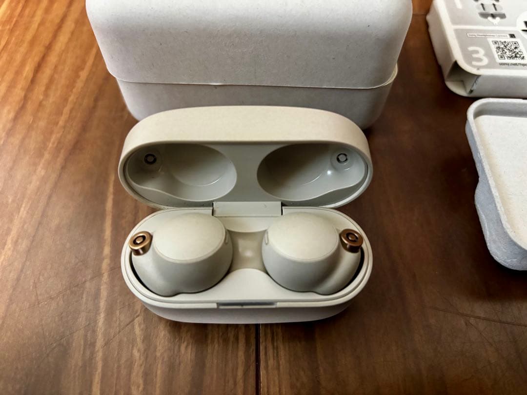 SONY ソニー WF-1000XM4 ワイヤレスノイズキャンセリングイヤホン