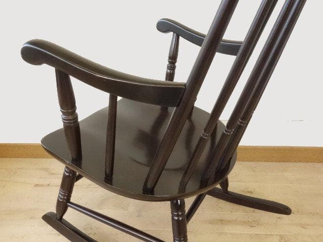 木製　ロッキングチェアー（黒色系）　再塗装済　ＵＳＥＤ