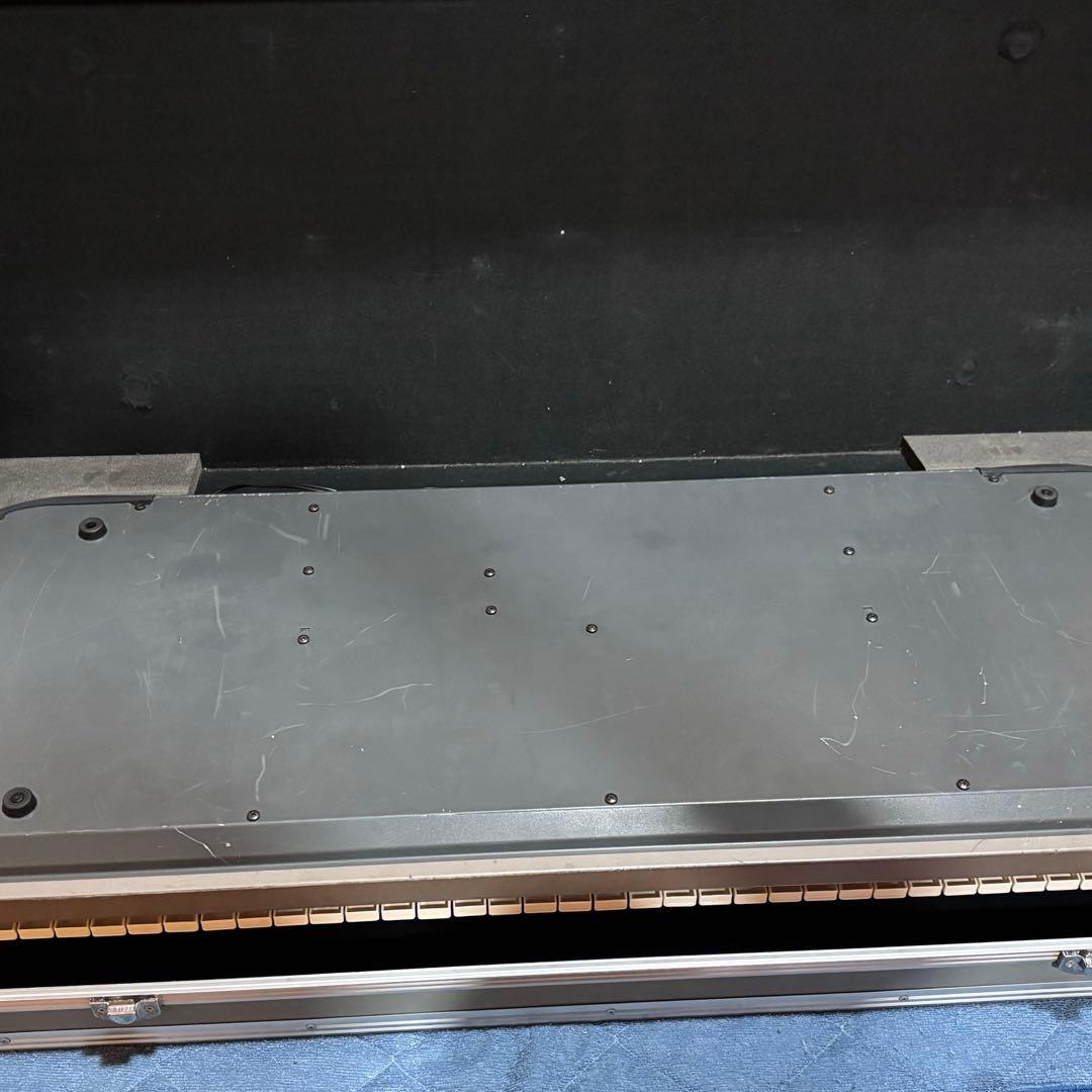 【小室哲哉氏監修】 YAMAHA EOS B500 シンセサイザー ケース付