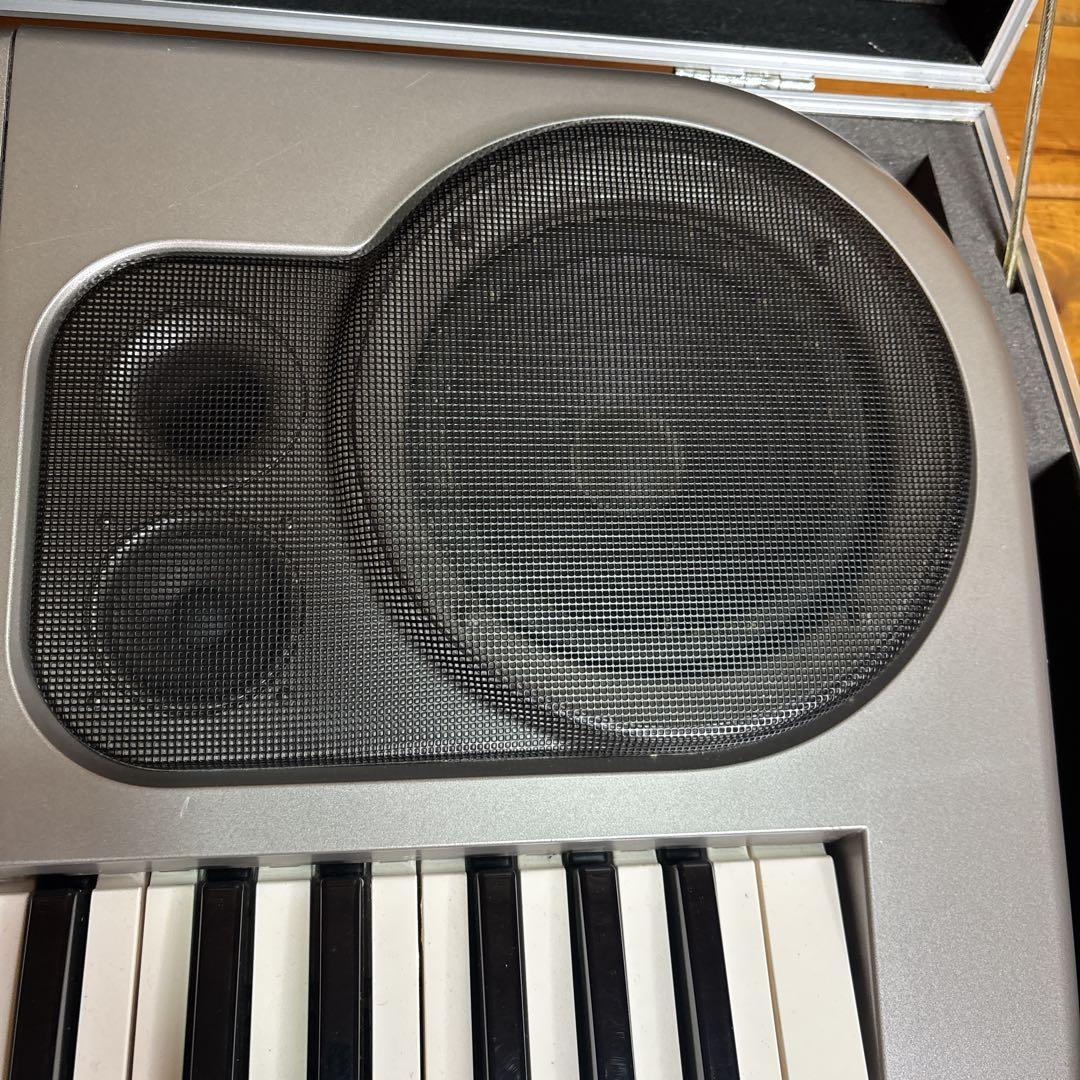 【小室哲哉氏監修】 YAMAHA EOS B500 シンセサイザー ケース付